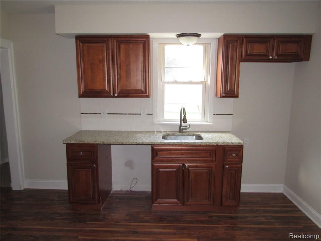 46770 Woodall Road Utica, MI 48317 - Photo 22 of 37 46770 WOODALL SHELBY TWP (58).JPG