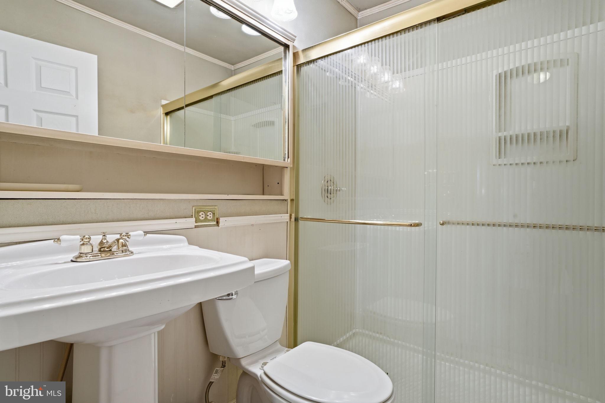 103 Hedge Road Levittown, PA 19056 - Photo 23 of 47 Bathroom 1