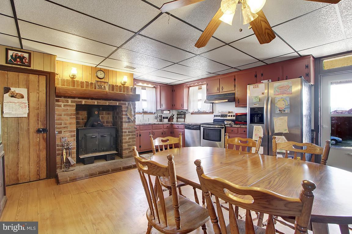 420 Tree Lane Aspers, PA 17304 - Photo 5 of 33 Gallery Image 5