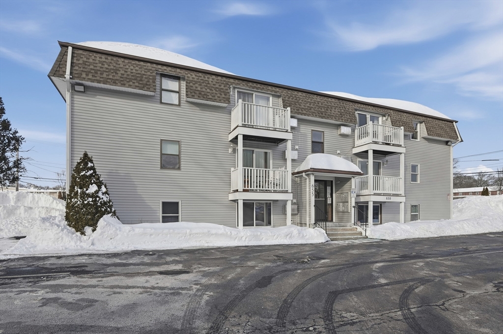 655 Plantation Street, Unit 20B Worcester, MA 01605 - Photo 1 of 26