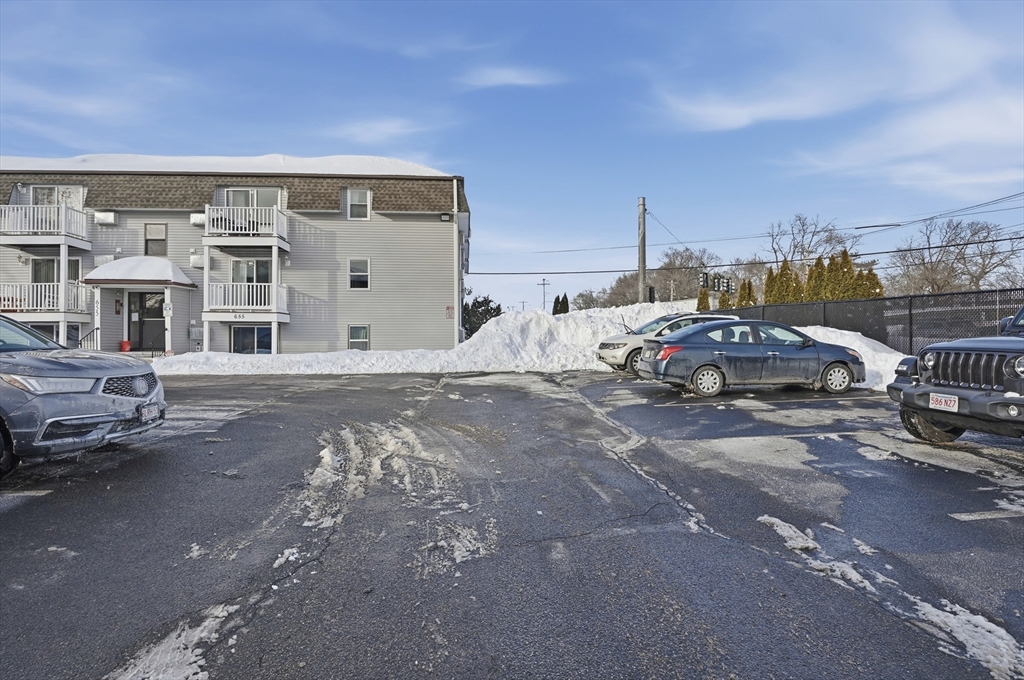 655 Plantation Street, Unit 20B Worcester, MA 01605 - Photo 24 of 26