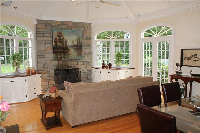 1010 Overton Lea Road Nashville, TN 37220 - Photo 4 of 17 Gallery Image 4