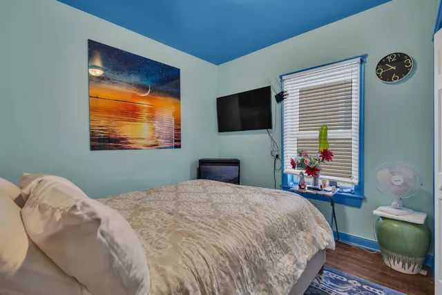 $389,900 | 1418 North Mayfield Avenue, Chicago, IL 60651