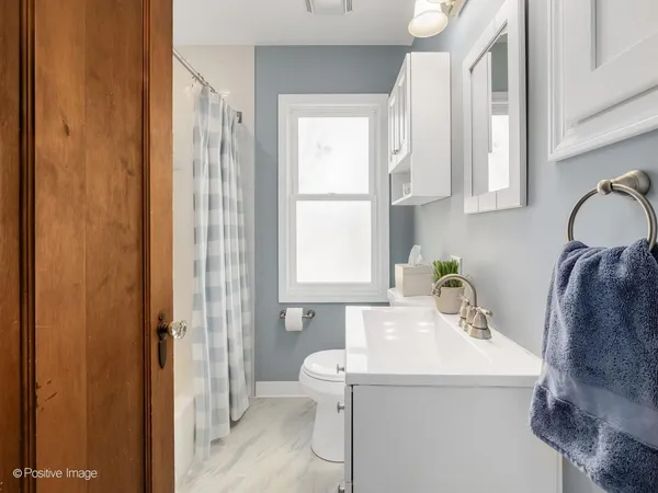 $389,700 | 3147 Cleveland Avenue, Brookfield, IL 60513