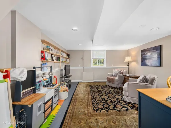 $389,700 | 3147 Cleveland Avenue, Brookfield, IL 60513