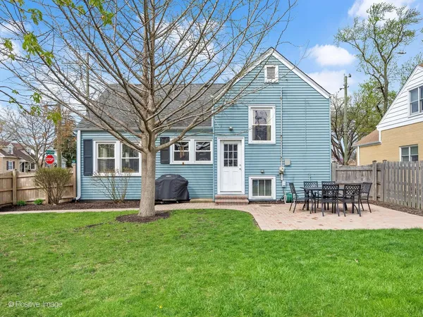 $389,700 | 3147 Cleveland Avenue, Brookfield, IL 60513