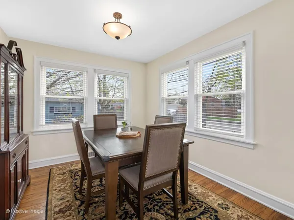$389,700 | 3147 Cleveland Avenue, Brookfield, IL 60513