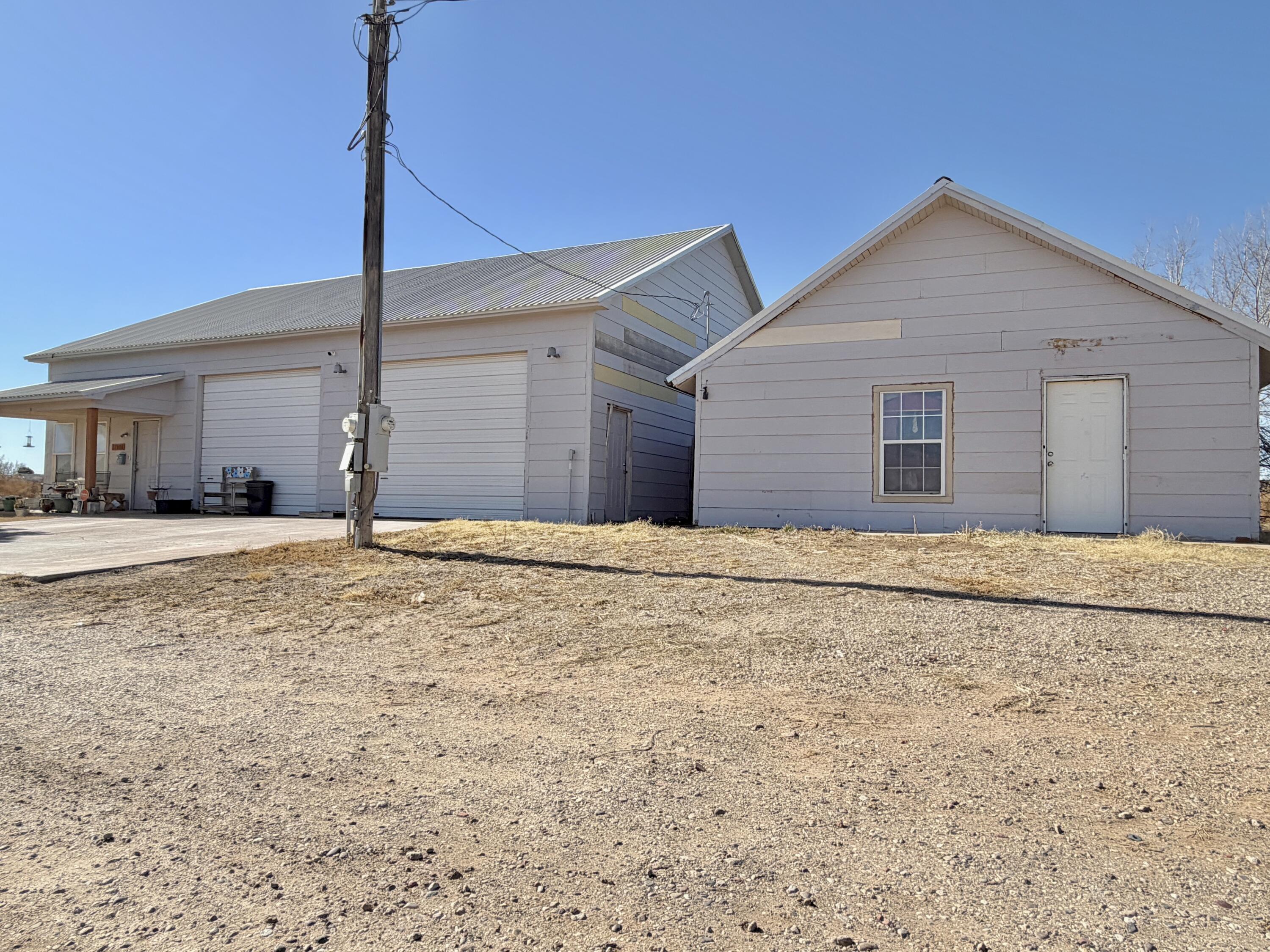 2709 County Road 7700 Lubbock, TX 79423 - Photo 23 of 29 a view of a house with a dry yard