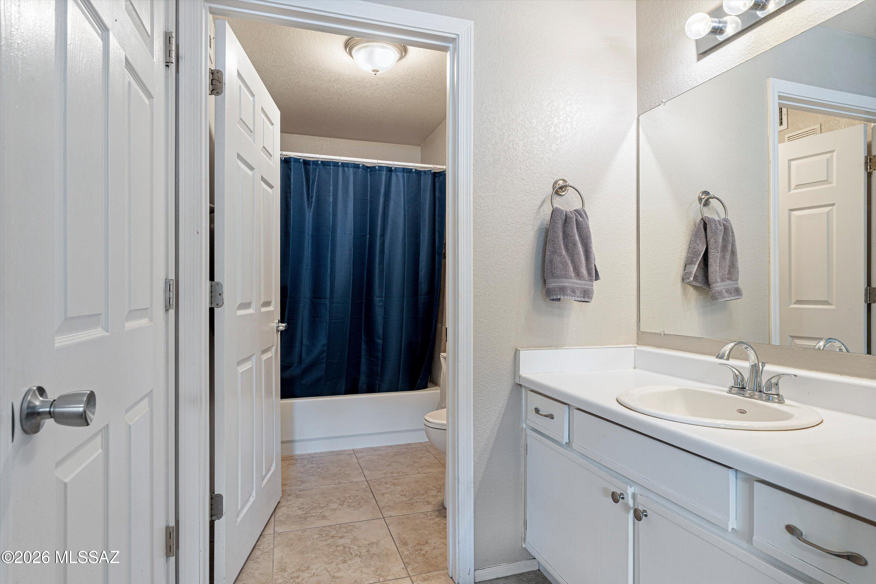 7255 East Snyder Road, Unit 4105 Tucson, AZ 85750 - Photo 10 of 24 Primary Bathroom