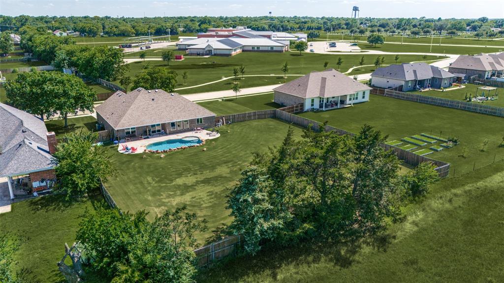 524 East Carol Street Pilot Point, TX 76258 - Photo 29 of 30
