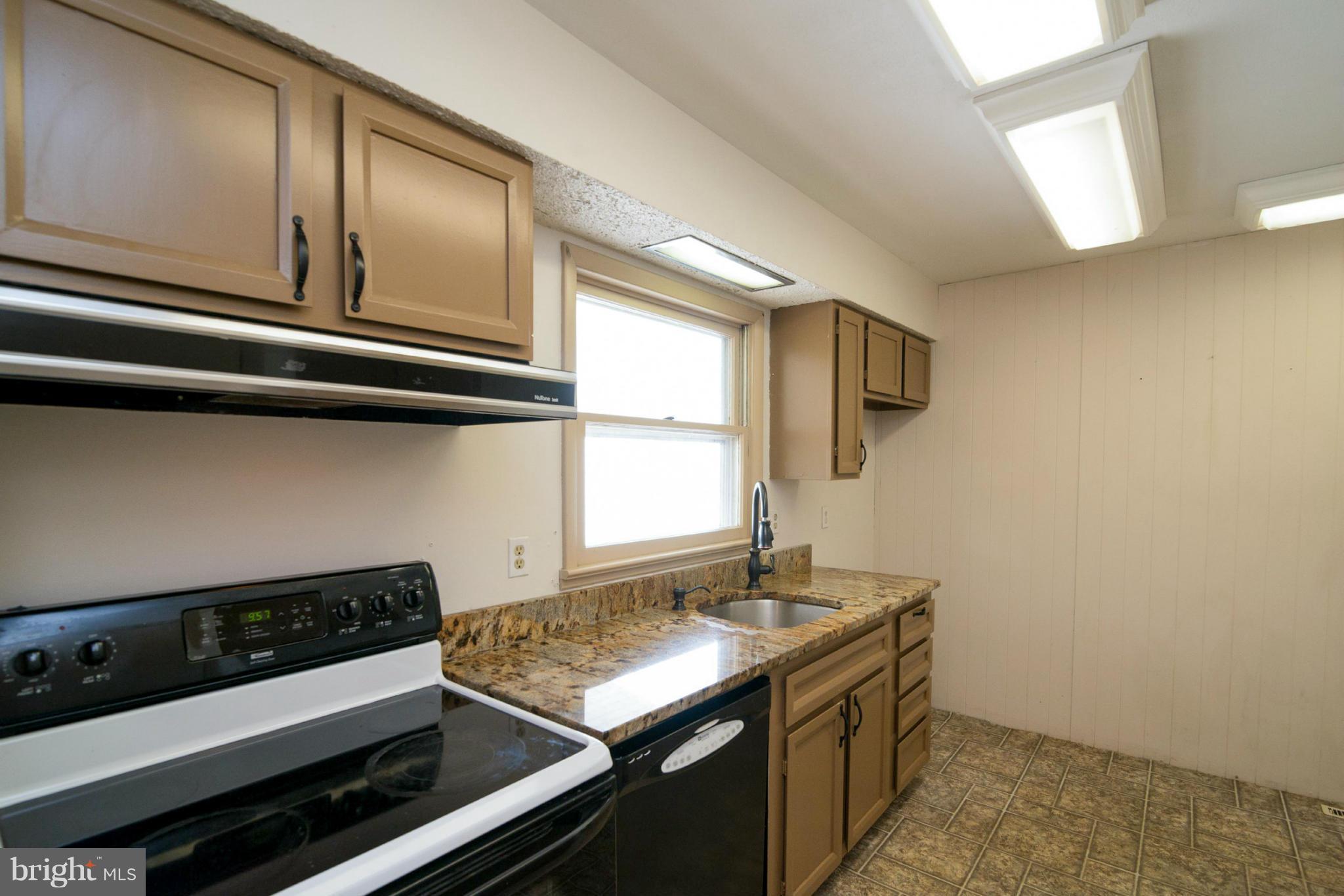 2329 Coon Club Road Westminster, MD 21157 - Photo 18 of 30 Kitchen