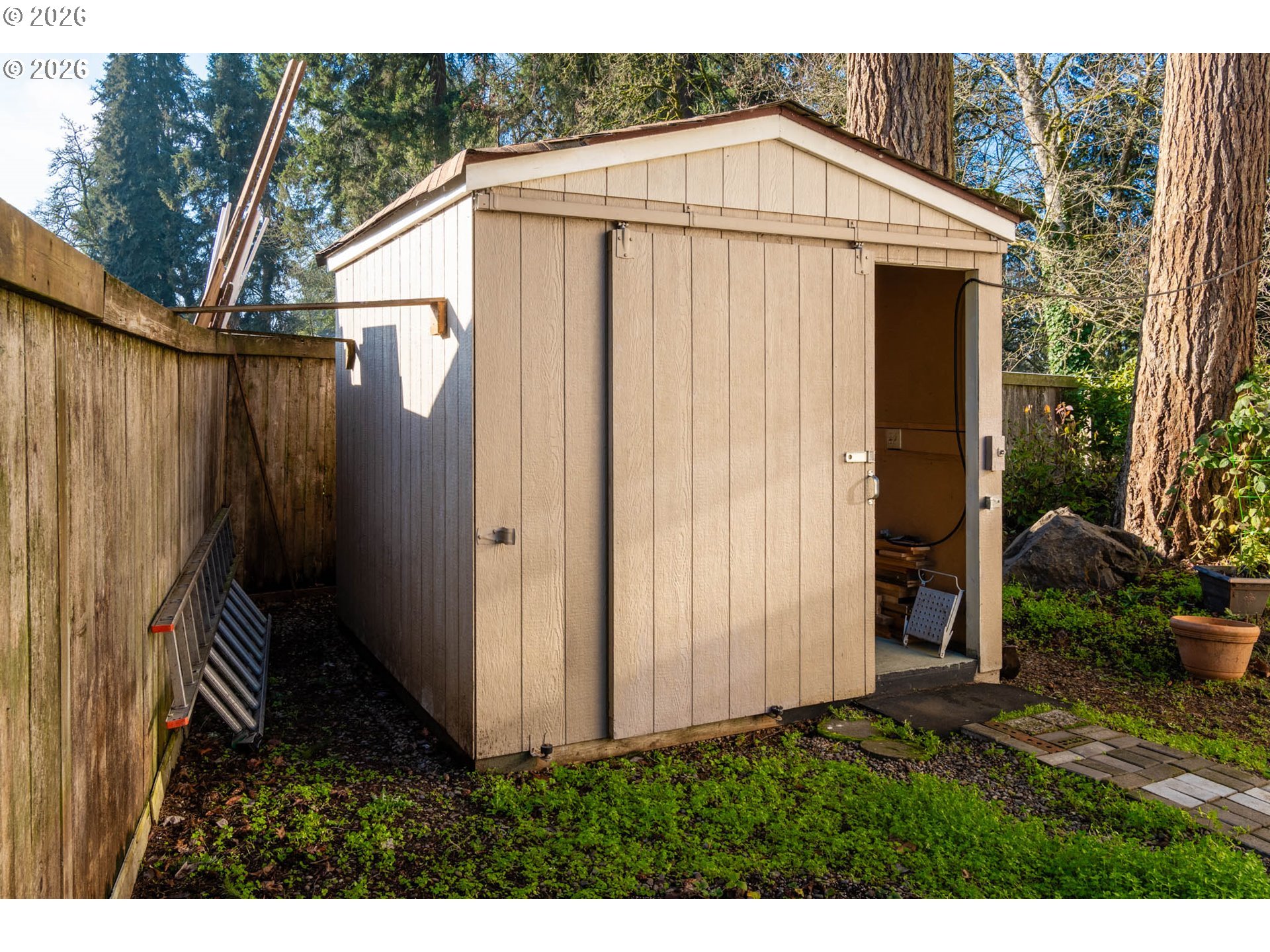 4366 Berry Lane Eugene, OR 97404 - Photo 33 of 42