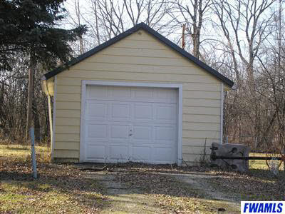 928 Schirmeyer Street Decatur, IN 46733 - Photo 2 of 2