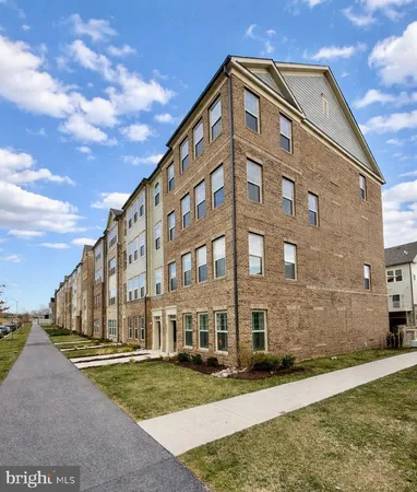 $4,000 | 9584 Fields Road, Unit 9584, Gaithersburg, MD 20878