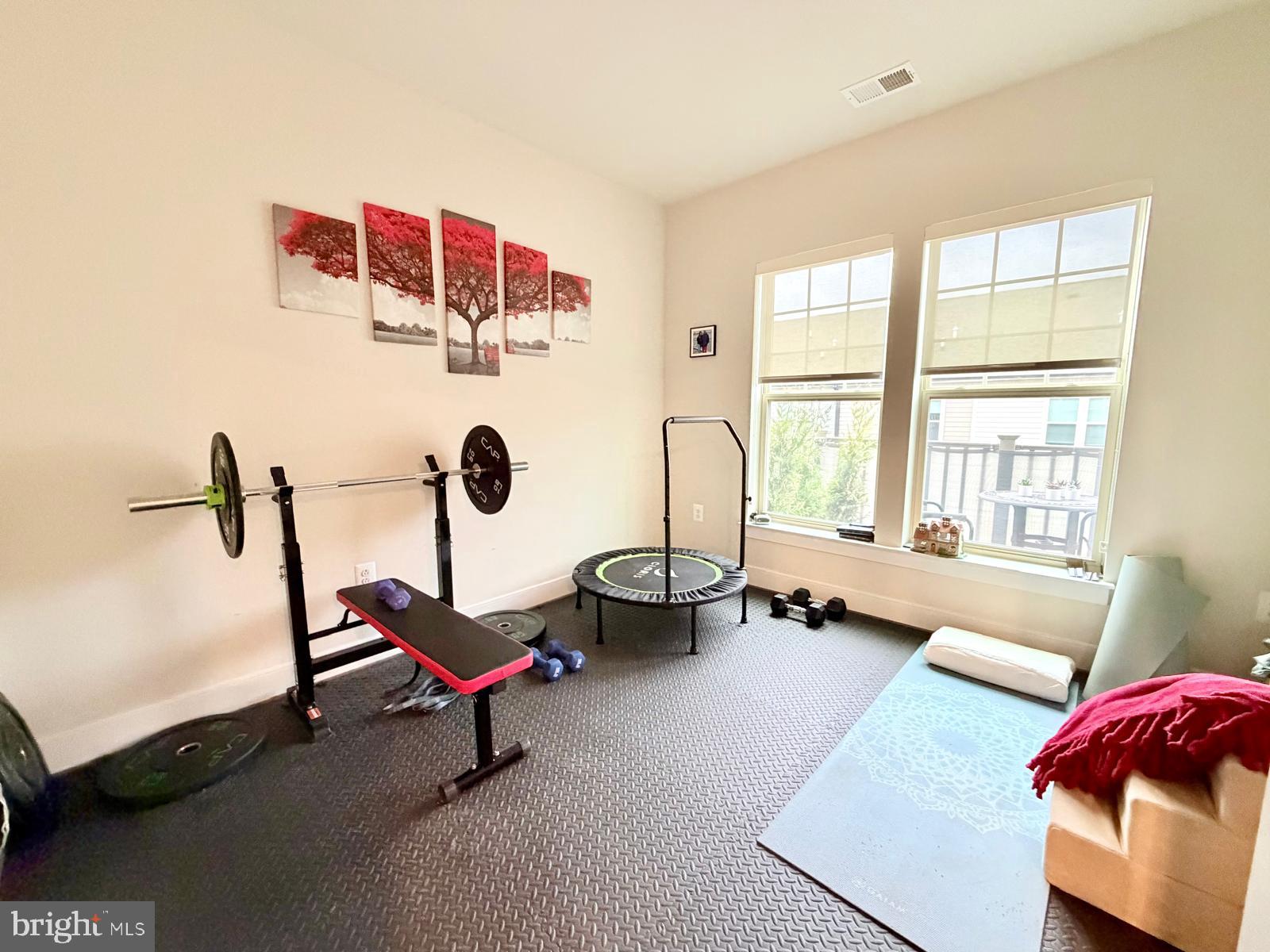 9584 Fields Road, Unit 9584 Gaithersburg, MD 20878 - Photo 16 of 30 Bonus room. Perfect for a home gym or office