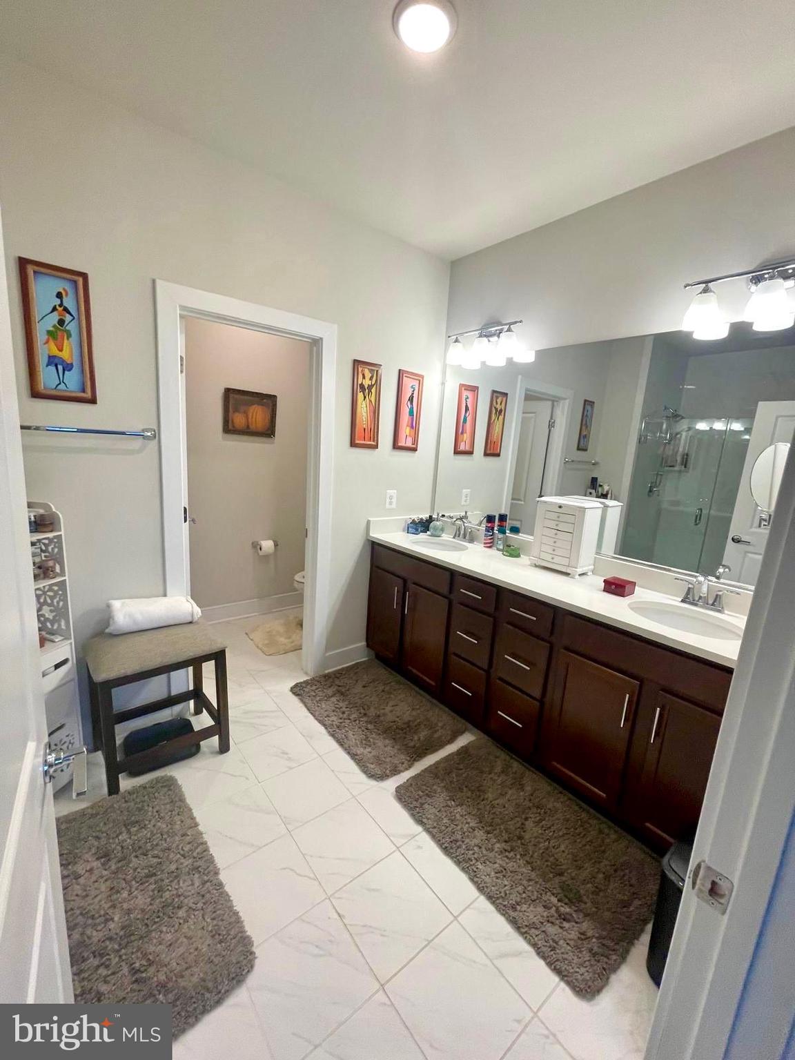 9584 Fields Road, Unit 9584 Gaithersburg, MD 20878 - Photo 22 of 30 Master Bathroom