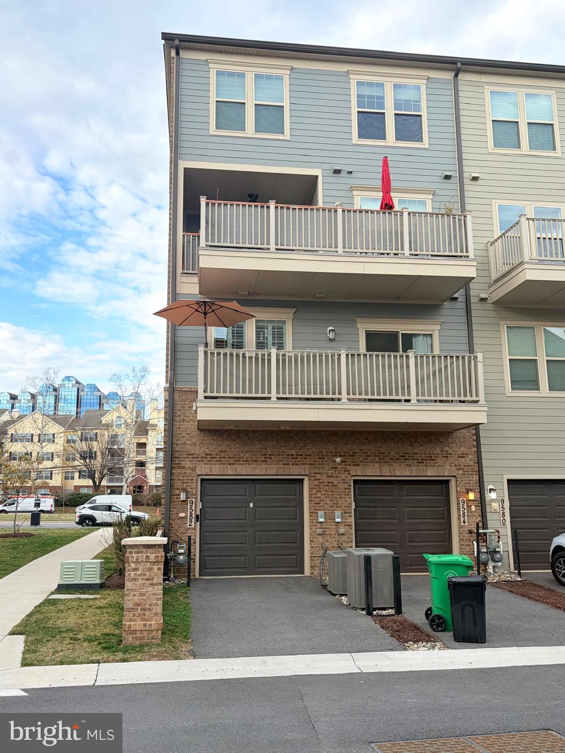 9584 Fields Road, Unit 9584 Gaithersburg, MD 20878 - Photo 4 of 30