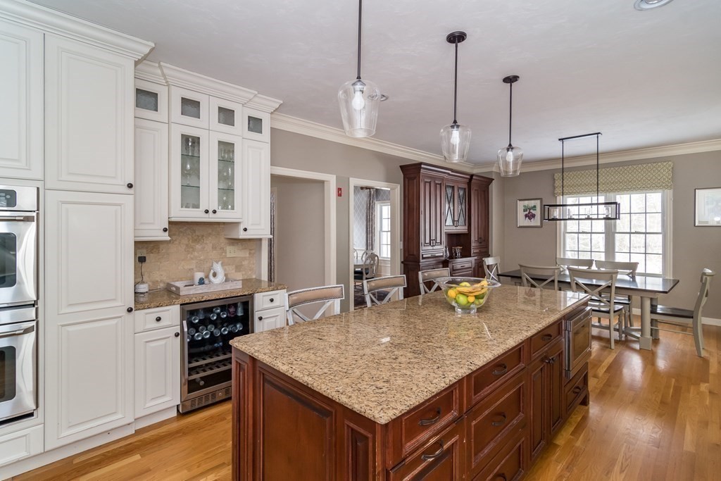 9 Glen Road Hopkinton, MA 01748 - Photo 5 of 19 Gallery Image 5