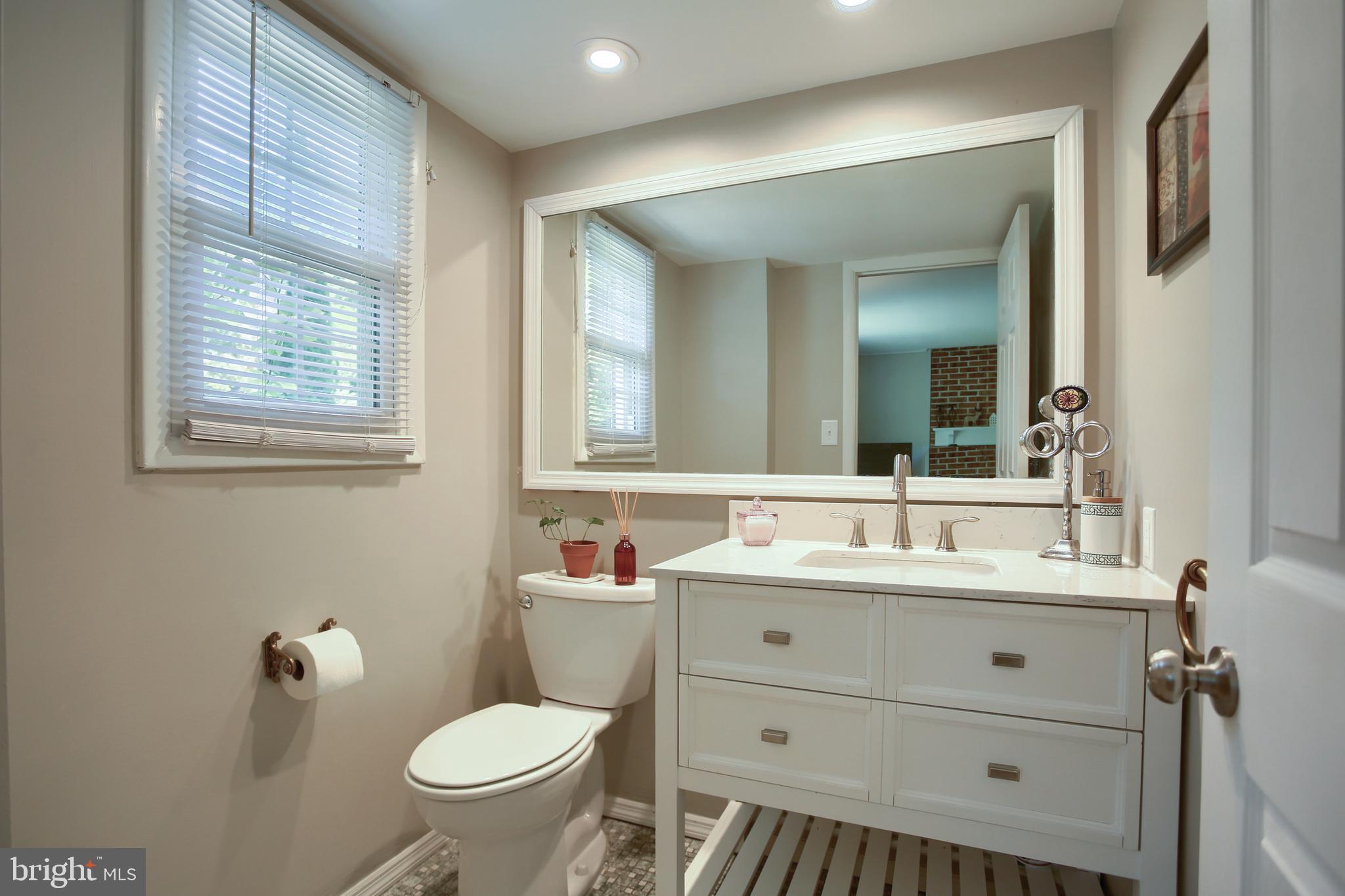 20 Eagle Lane Reading, PA 19607 - Photo 8 of 51 First Floor Powder Room