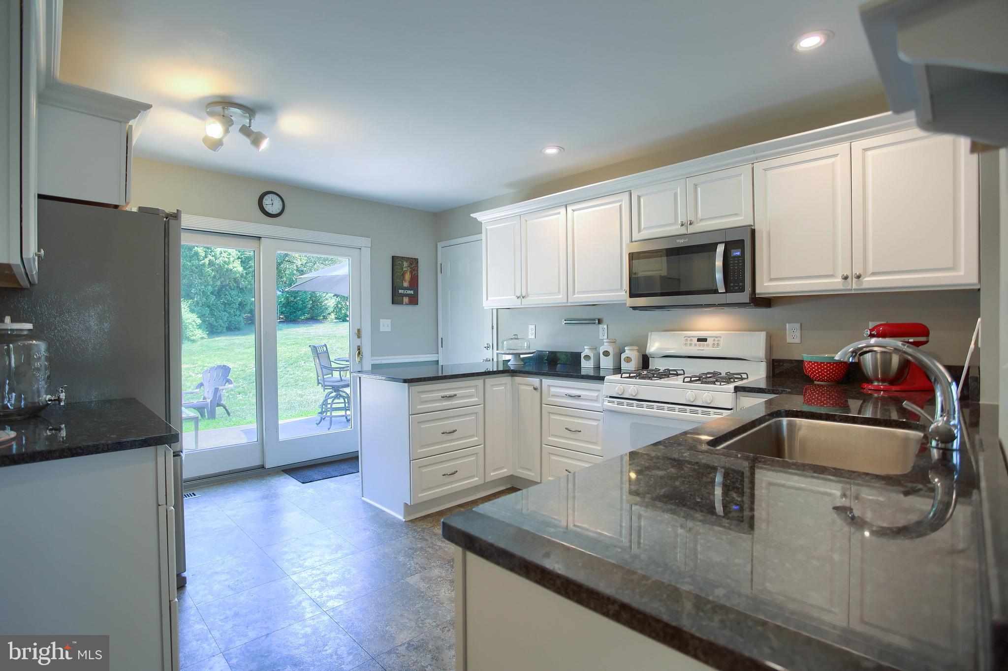 20 Eagle Lane Reading, PA 19607 - Photo 10 of 51 Granite Countertops