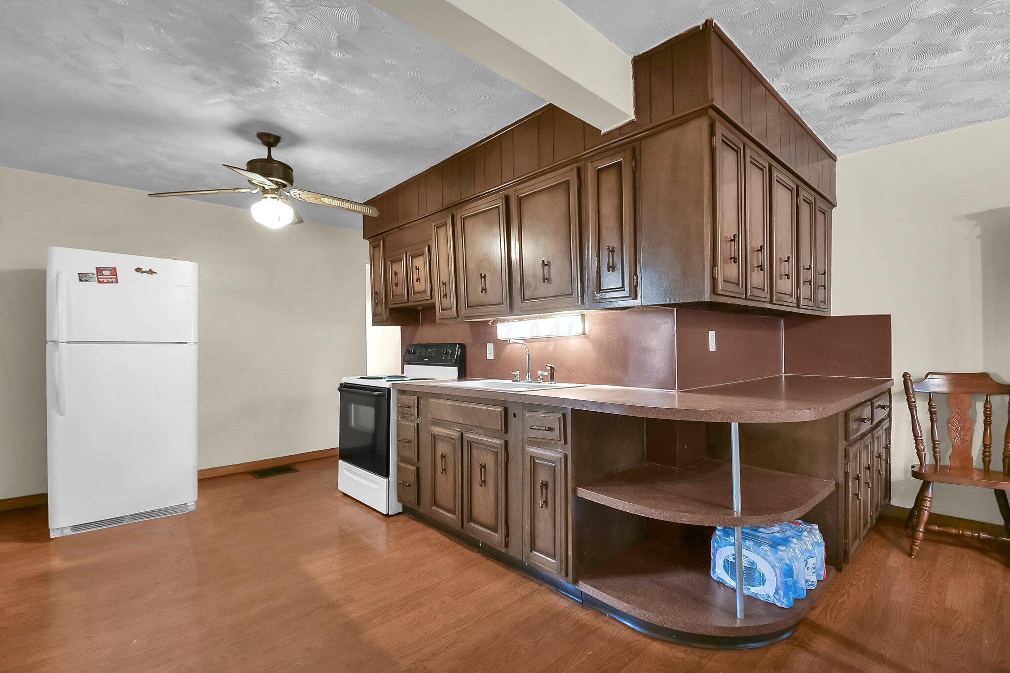 1802 Devonshire Road Columbus, OH 43219 - Photo 10 of 28 10-web-or-mls-1802-devonshire-rd