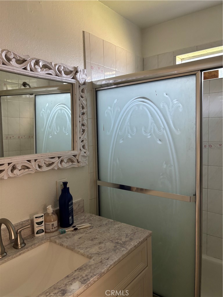 3817 Arlington Avenue Los Angeles, CA 90008 - Photo 3 of 3