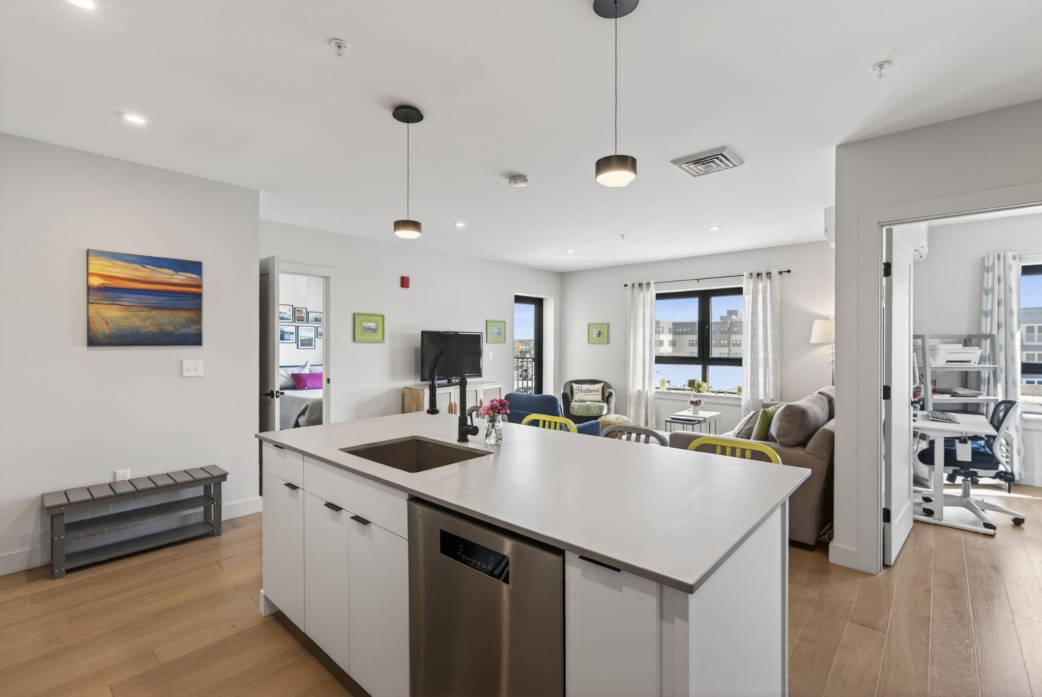 75 Chestnut Street, Unit 310 Portland, ME 04101 - Photo 10 of 43 DSC06530