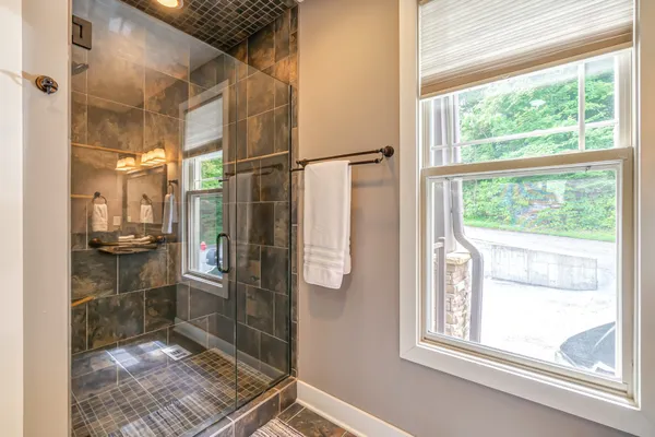 $564,900 | 320 Floating Mill Road, Silver Point, TN 38582