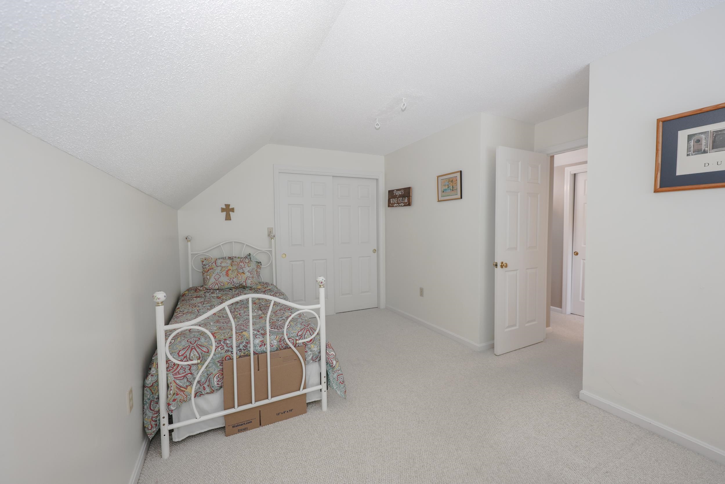 152 Straw Hill Road Manchester, NH 03104 - Photo 39 of 45
