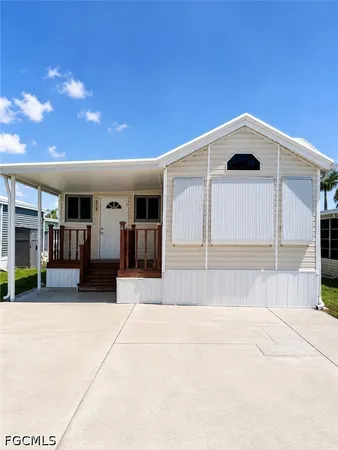 $72,900 | 334 Blue Spring Terrace, North Fort Myers, FL 33903