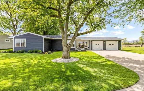 $184,900 | 404 South Evans Street, Winchester, IN 47394