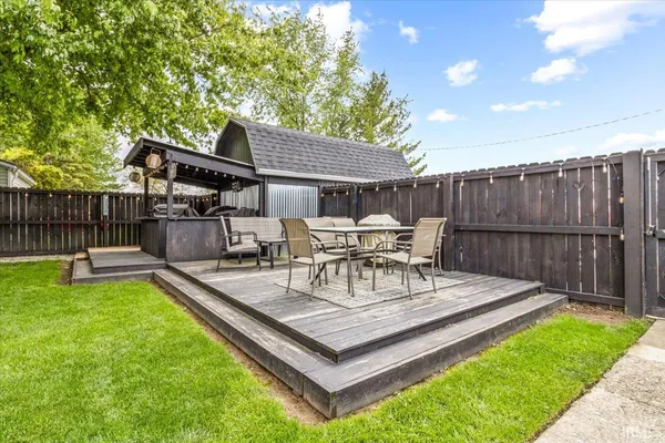 $184,900 | 404 South Evans Street, Winchester, IN 47394