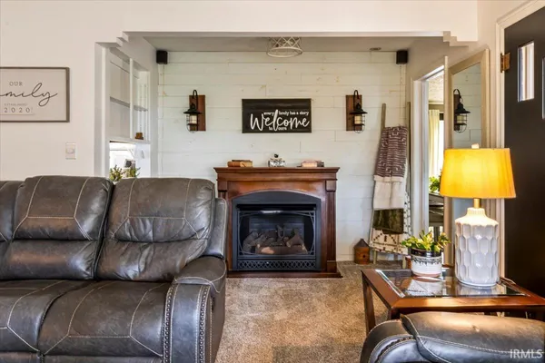 $184,900 | 404 South Evans Street, Winchester, IN 47394