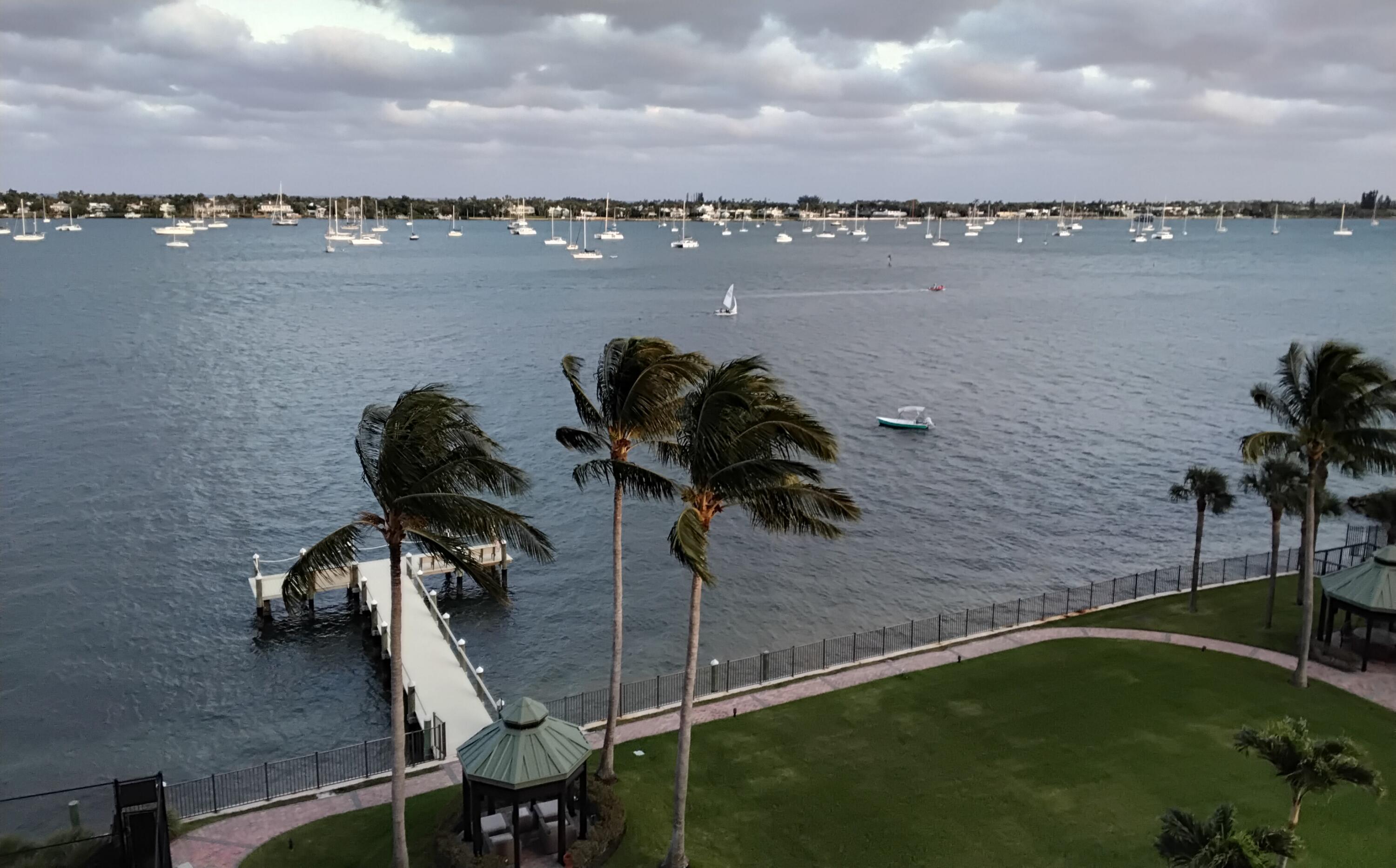 5200 North Flagler Drive, Unit 702 West Palm Beach, FL 33407 - Photo 3 of 36 a view of a lake