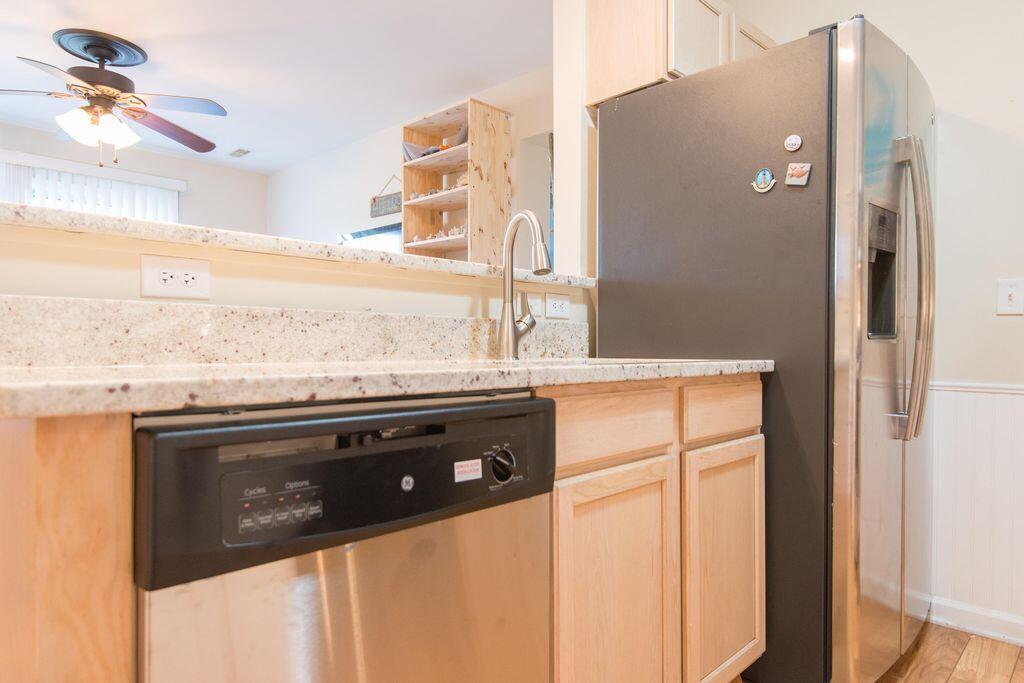 2262 Folly Road, Unit 1G Charleston, SC 29412 - Photo 5 of 26 folly condo 10