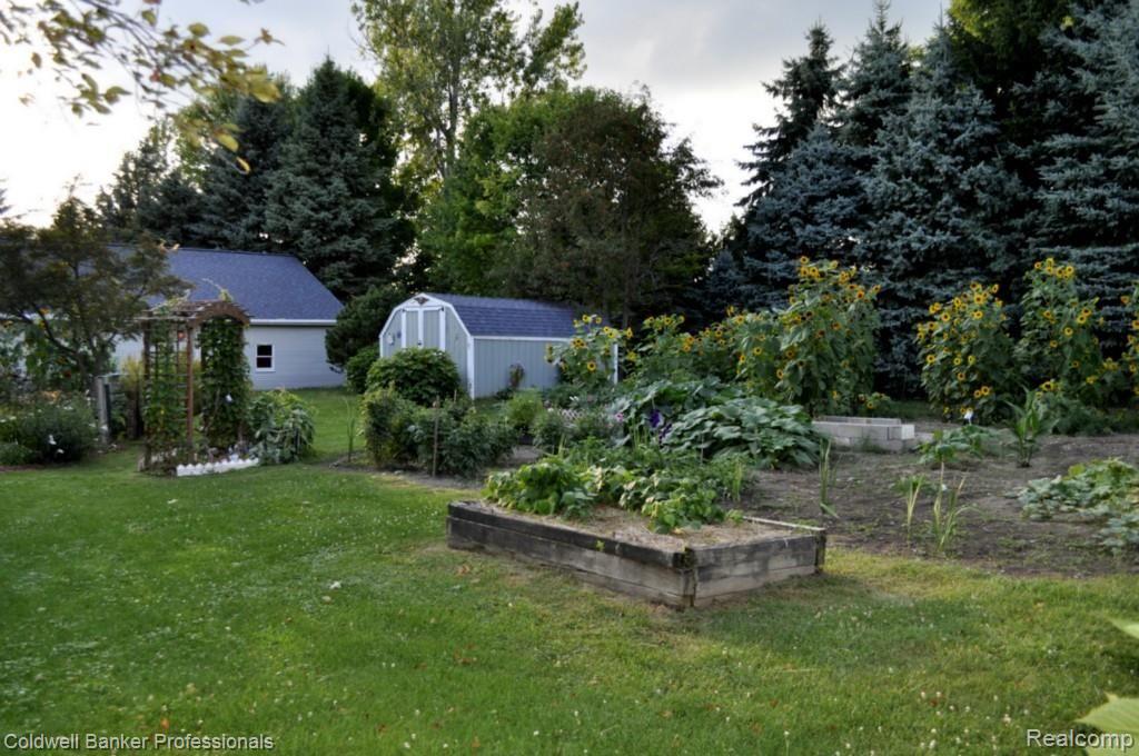 13247 Lone Tree Road Hartland, MI 48353 - Photo 51 of 70 _DSC0428.jpg