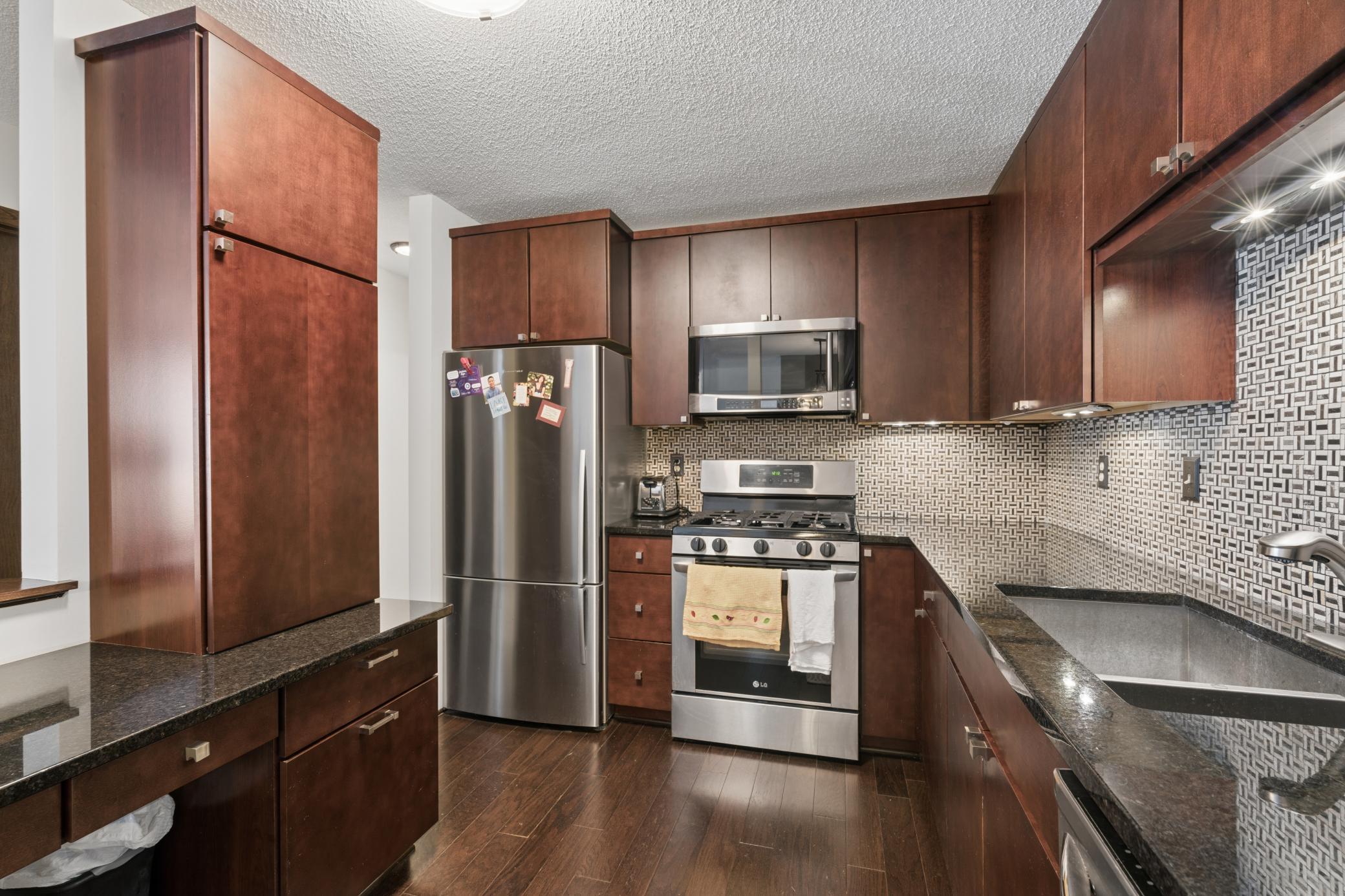 4002 Foss Road, Unit 102 St. Anthony, MN 55421 - Photo 8 of 17