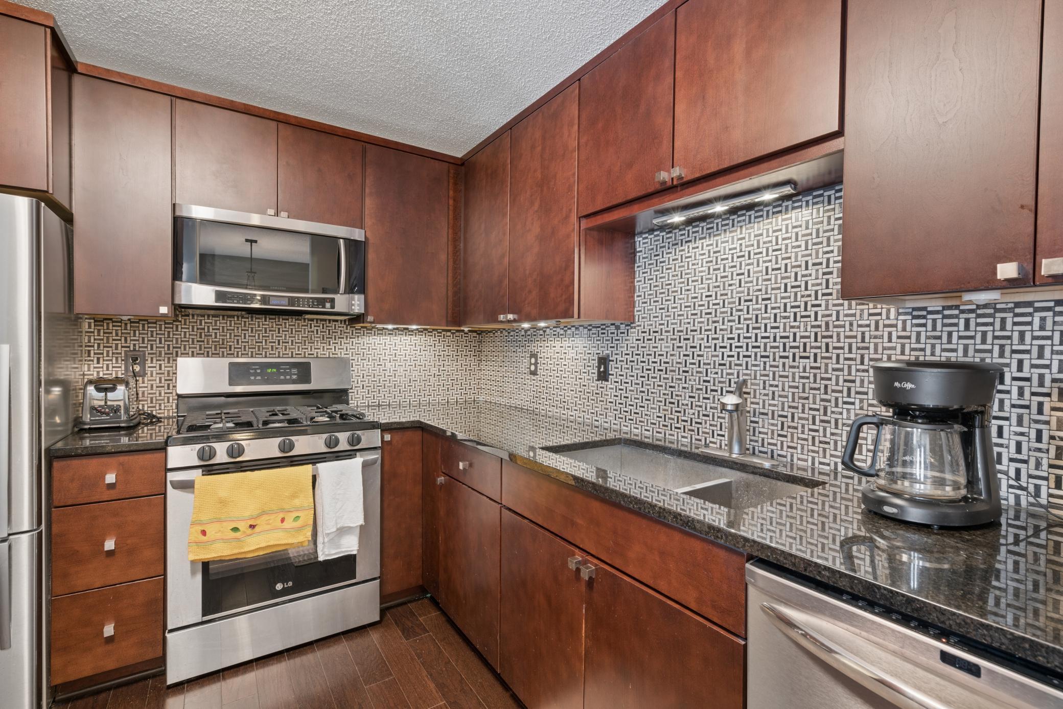 4002 Foss Road, Unit 102 St. Anthony, MN 55421 - Photo 9 of 17