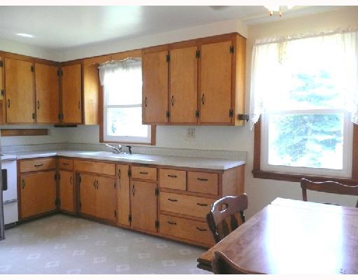 1480 Hunter Road Penn Hills, PA 15147 - Photo 4 of 14 Kitchen.