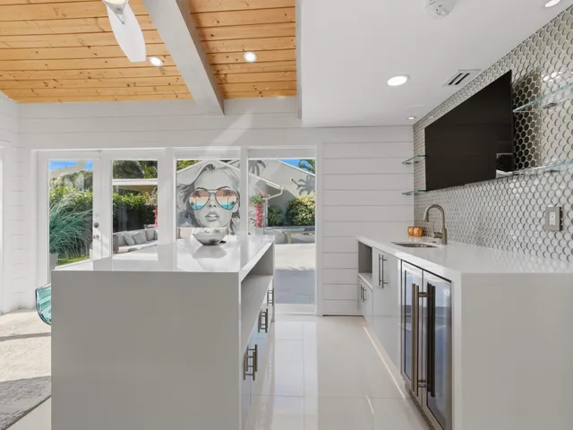 $16,000 | 2210 Northeast 3rd Avenue, Delray Beach, FL 33444