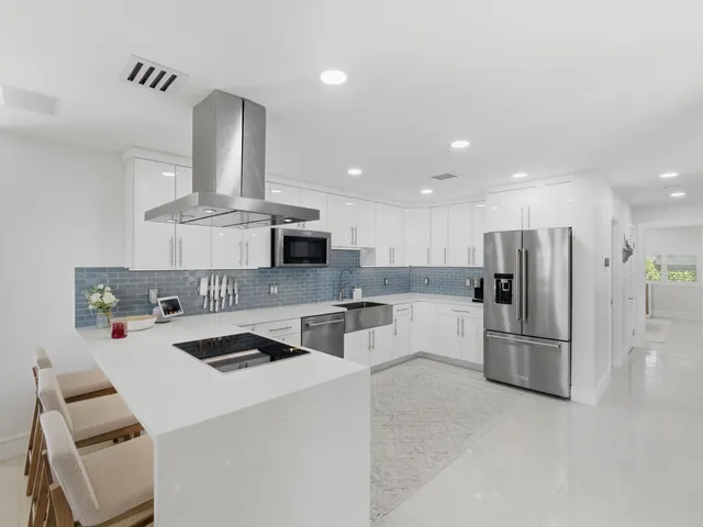 $16,000 | 2210 Northeast 3rd Avenue, Delray Beach, FL 33444