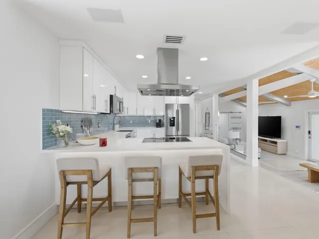 $16,000 | 2210 Northeast 3rd Avenue, Delray Beach, FL 33444