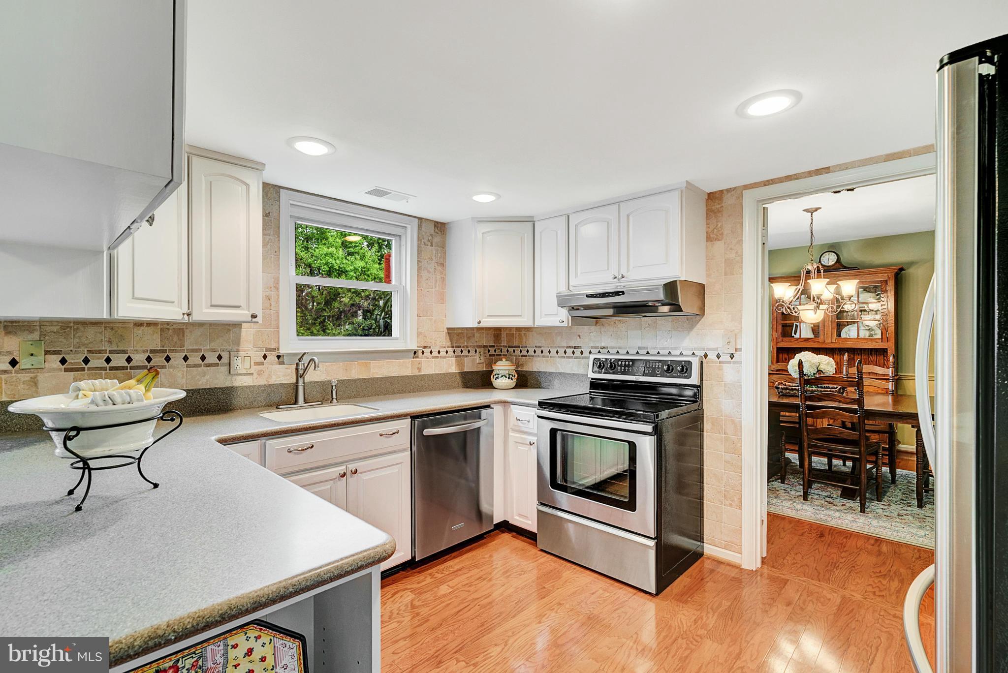 7209 Racepoint Way Alexandria, VA 22315 - Photo 10 of 30 Kitchen