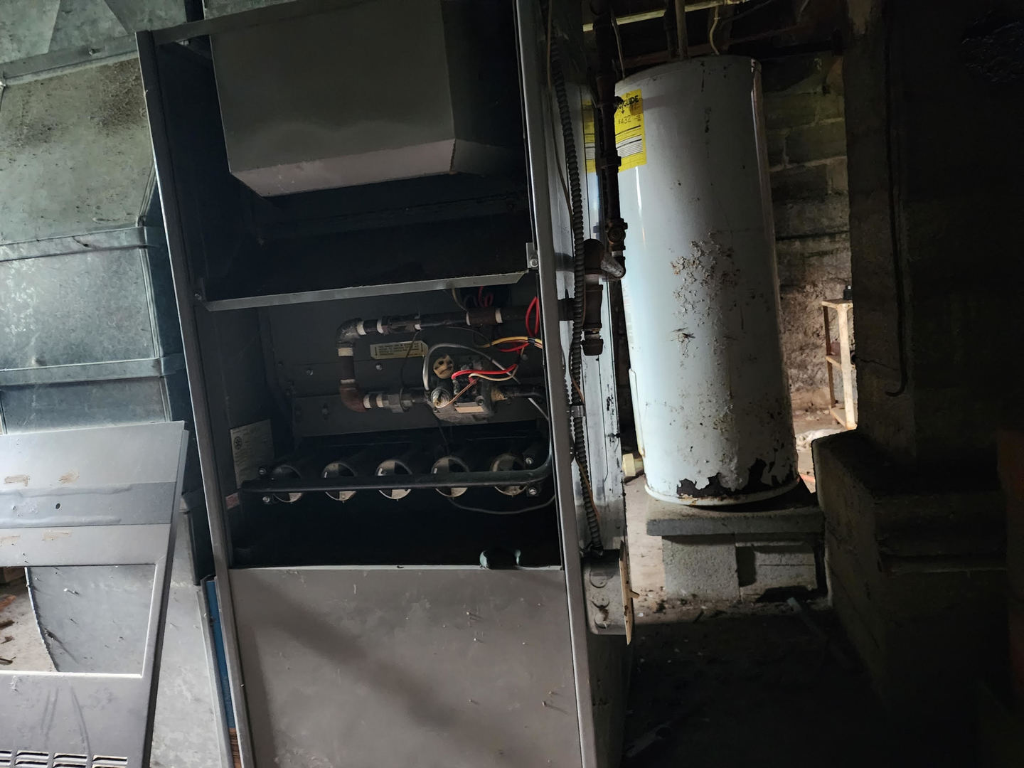 6S363 4th Street Eola, IL 60519 - Photo 13 of 18 a bathroom with a bathtub