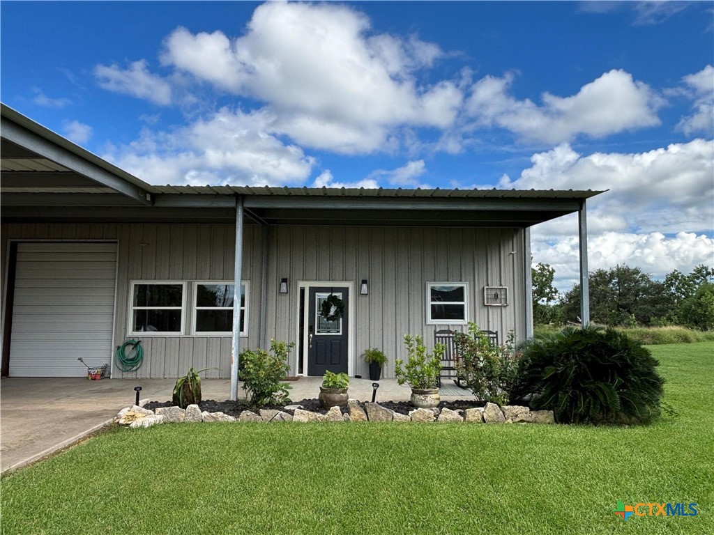 509 Seakist Road Port Lavaca, TX 77979 - Photo 29 of 48 Barndo