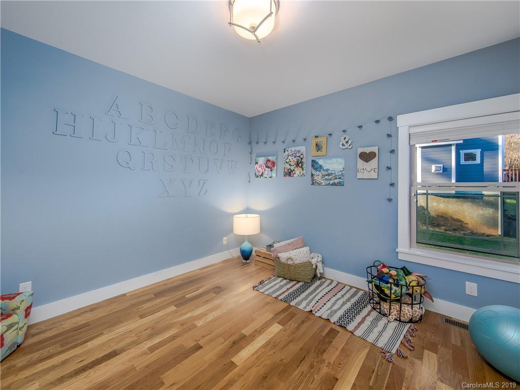 111 Noble Road Fairview, NC 28730 - Photo 14 of 23 Gallery Image 14