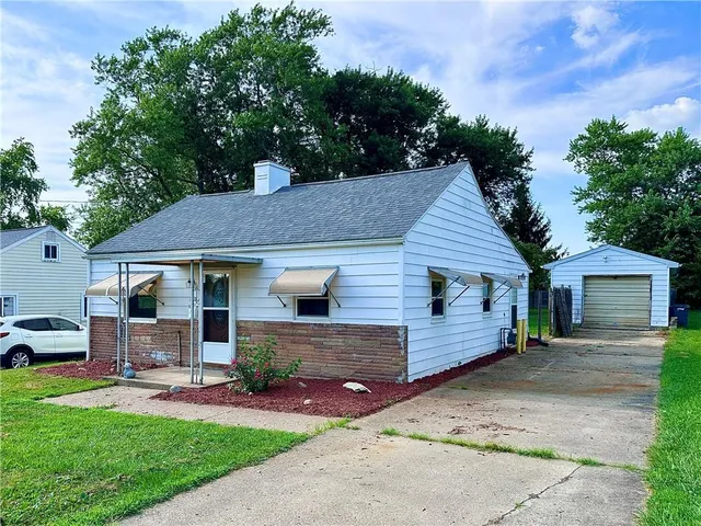 $114,900 | 1920 Robinwood Street, New Castle, PA 16101