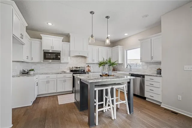 $644,950 | 11382 South Langley Street, Olathe, KS 66061