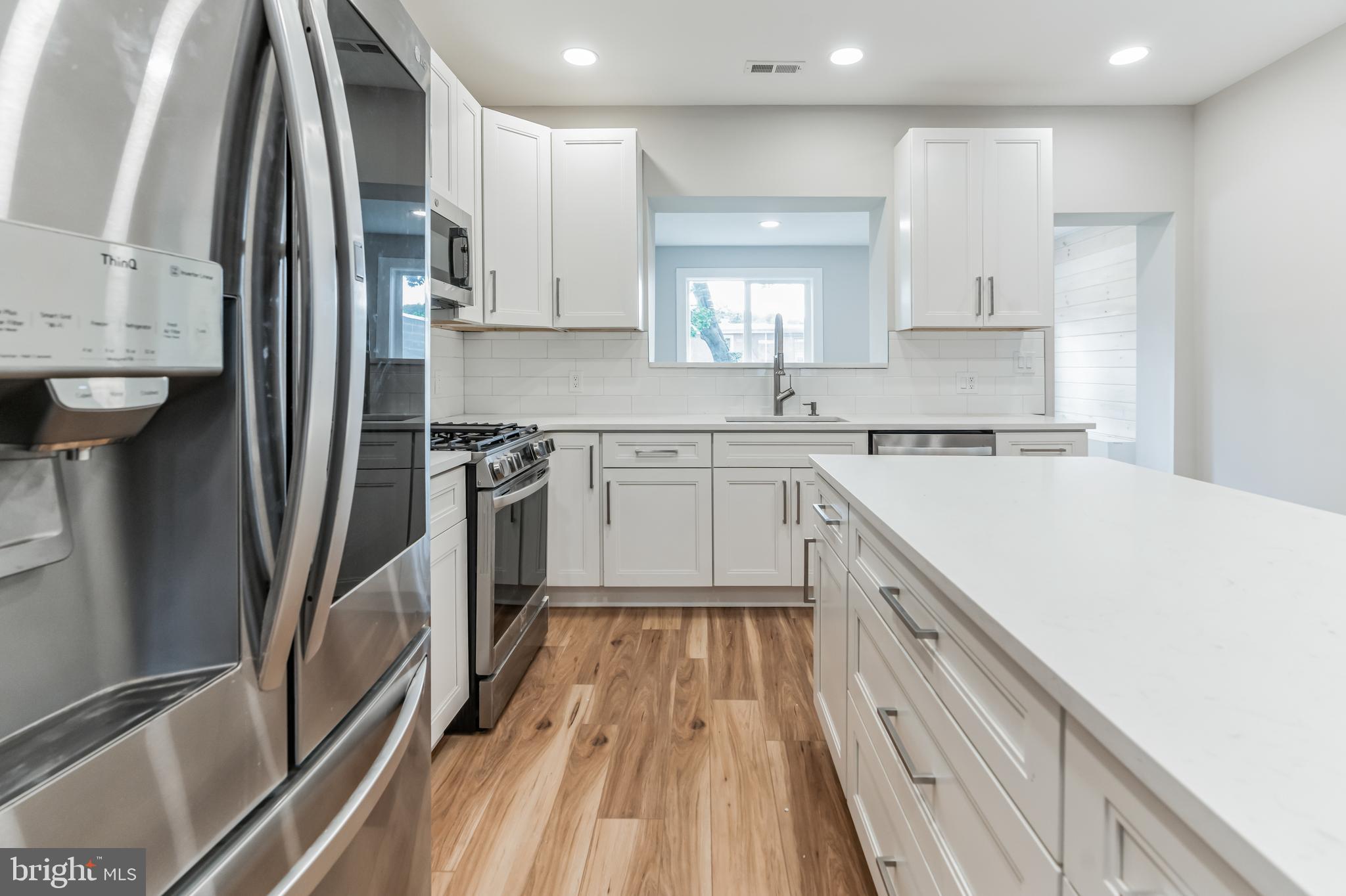 3860 Terrace Street Philadelphia, PA 19128 - Photo 11 of 32