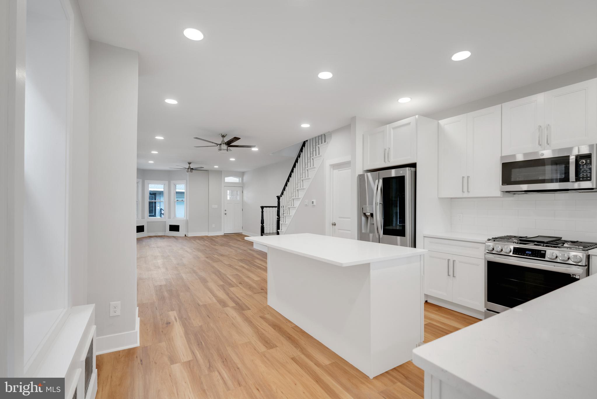 3860 Terrace Street Philadelphia, PA 19128 - Photo 2 of 32